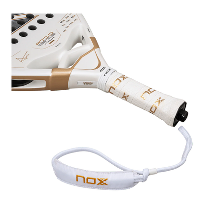 Pala NOX AT10 Genius 12K Xtrem by Agustin Tapia 2026
