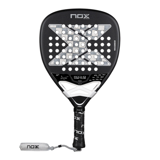 Pala NOX AT10 Genius Attack 18K by Agustin Tapia 2026