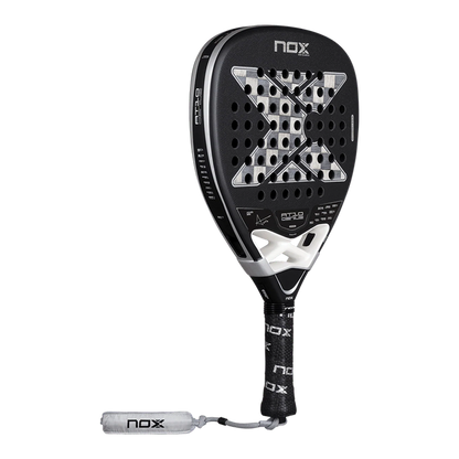 Pala NOX AT10 Genius Attack 18K by Agustin Tapia 2026
