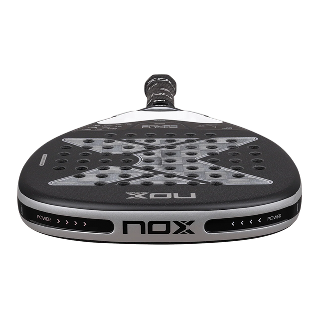 Pala NOX AT10 Genius Attack 18K by Agustin Tapia 2026